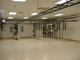 Server Room (solid floor, overhead cable trays